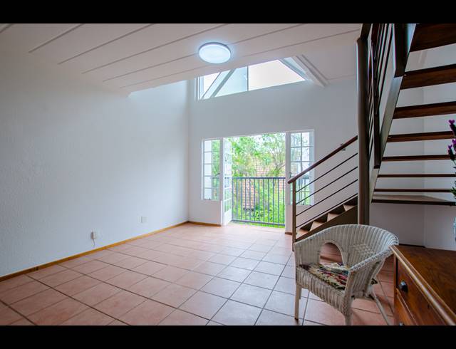 2 BEDROOM APARTMENT FOR SALE IN RIETVALLEIRAND
